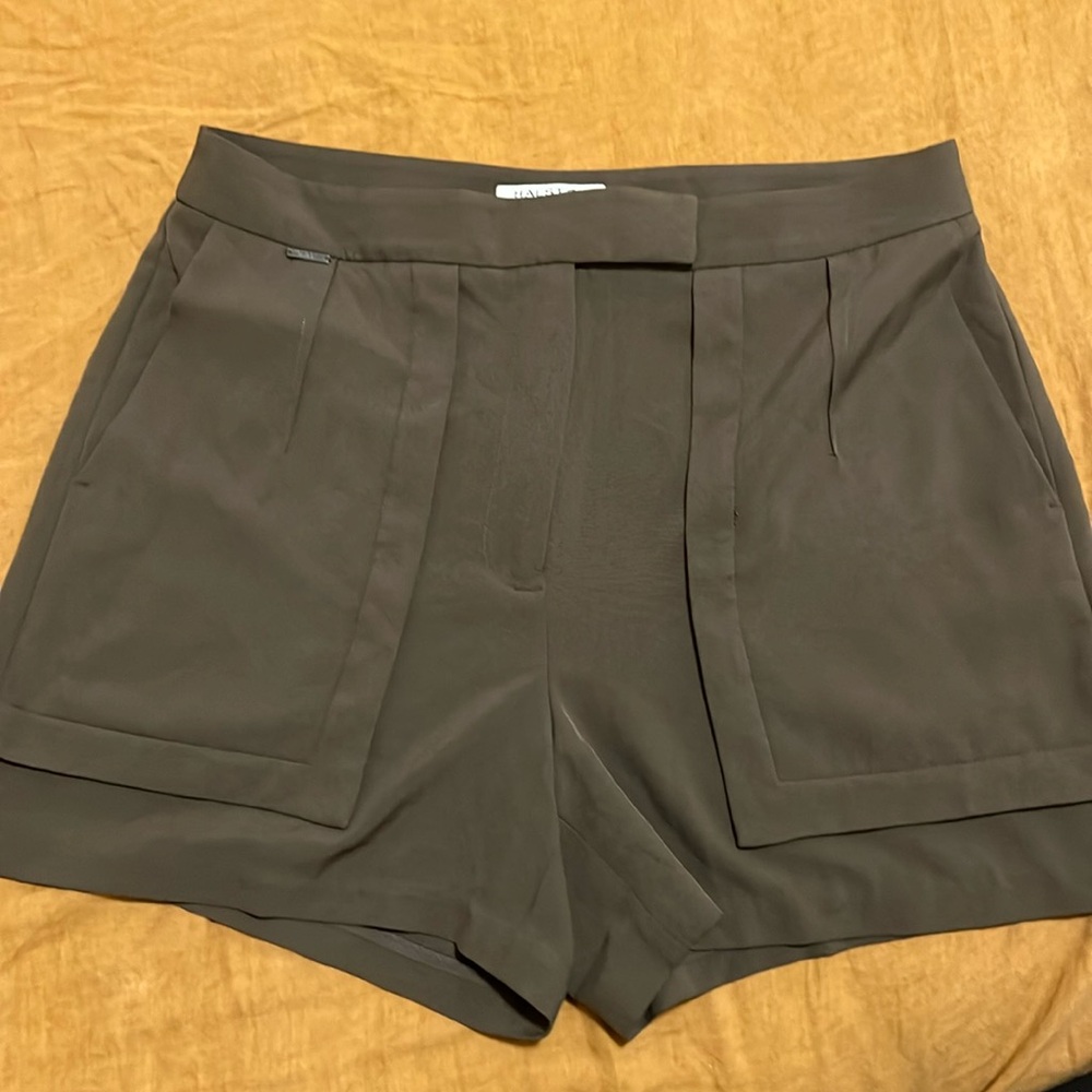 Halston dressy short